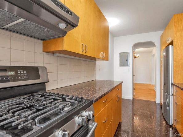 67-35 Yellowstone Boulevard 6H, Forest Hills NY 11375