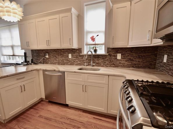 679 Balfour Place, Melville NY 11747