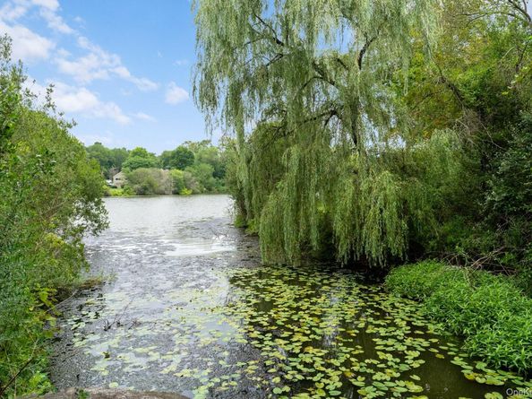 156 Stone Meadow, South Salem NY 10590