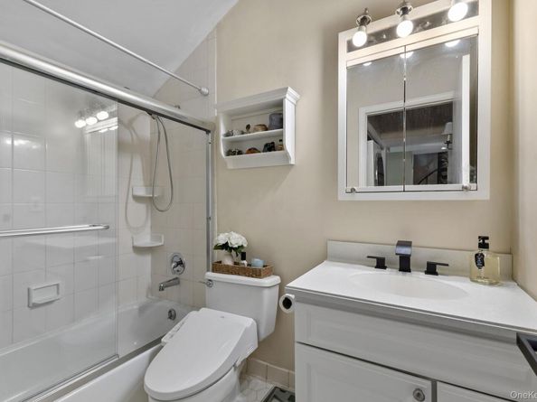 156 Stone Meadow, South Salem NY 10590