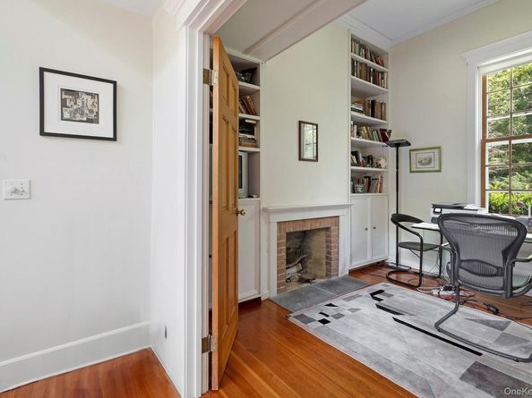2 Old Hollow Lane, East Hampton NY 11937