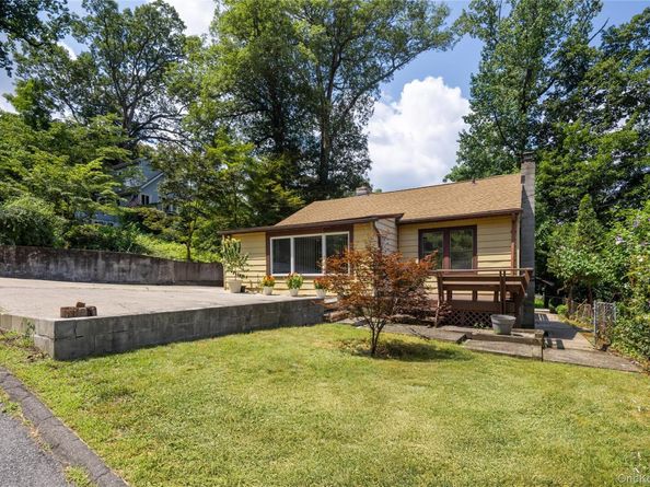 3519 Hillside Street, Mohegan Lake NY 10547