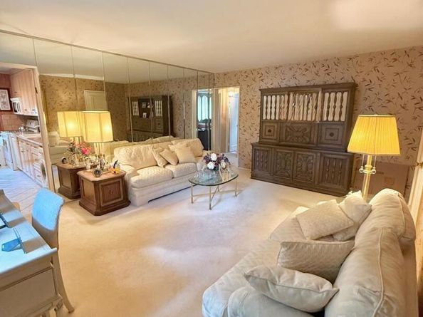 25215 60 Avenue 1114, Little Neck NY 11362