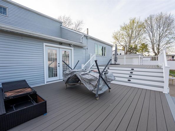 7 Bark Avenue, Central Islip NY 11722