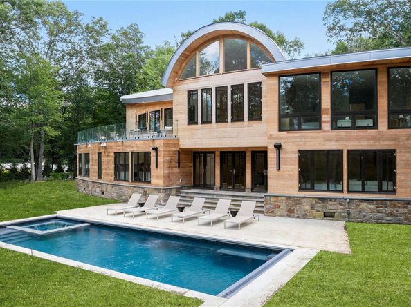 16 Col Sheldon Lane, Pound Ridge NY 10576