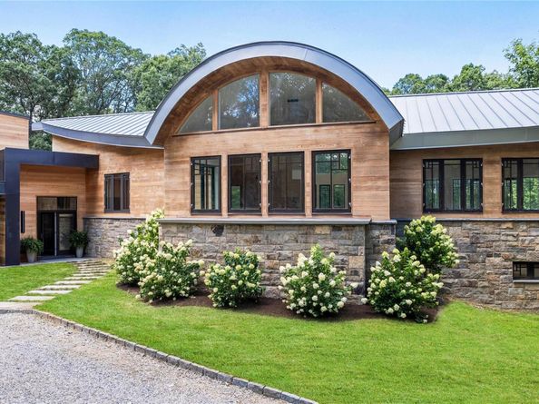 16 Col Sheldon Lane, Pound Ridge NY 10576