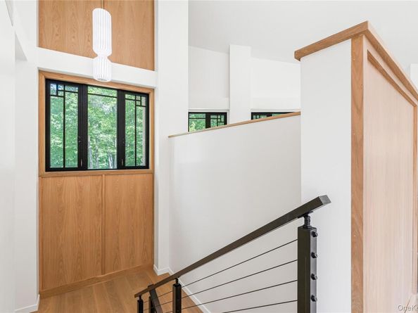 16 Col Sheldon Lane, Pound Ridge NY 10576