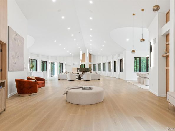 16 Col Sheldon Lane, Pound Ridge NY 10576