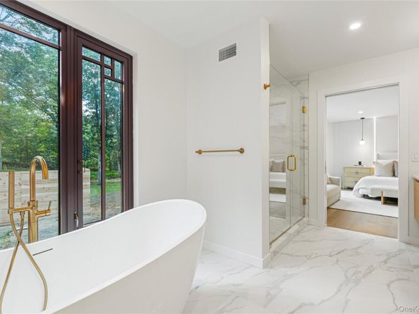 16 Col Sheldon Lane, Pound Ridge NY 10576