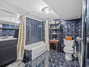 452 Howe Ave, Bronx NY 10473