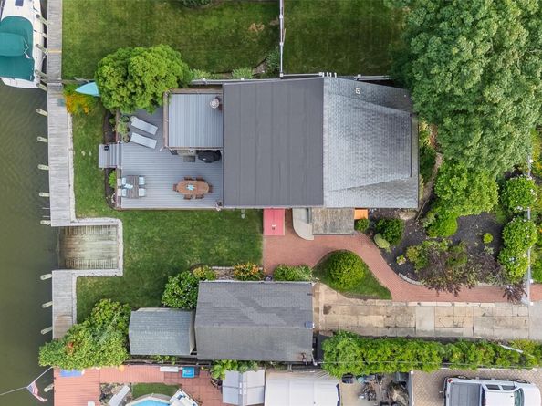 253 West Drive, Copiague NY 11726