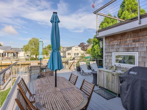 253 West Drive, Copiague NY 11726