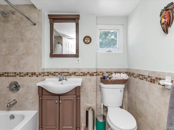 3075 Whaleneck Drive, Merrick NY 11566