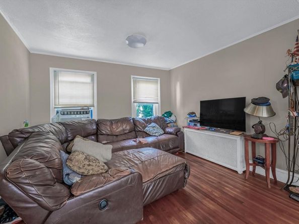 44 Saint Pauls Road S, Hempstead NY 11550