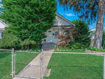 44 Saint Pauls Road S