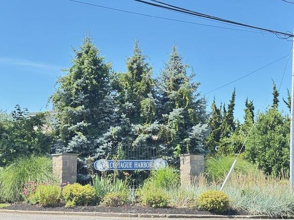 Undisclosed Address #892814, Copiague NY 11726