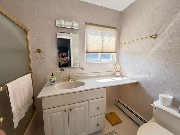 Undisclosed Address #892814, Copiague NY 11726