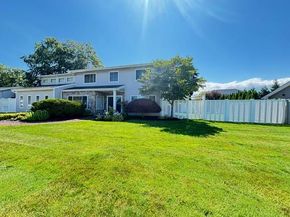 Undisclosed Address #892814, Copiague NY 11726