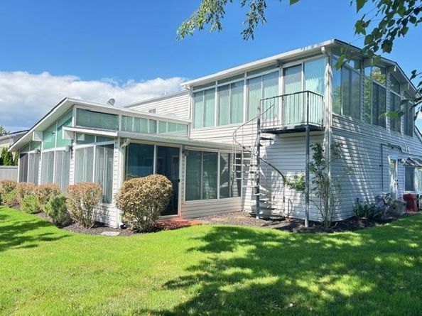 Undisclosed Address #892814, Copiague NY 11726