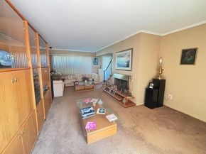 Undisclosed Address #892814, Copiague NY 11726
