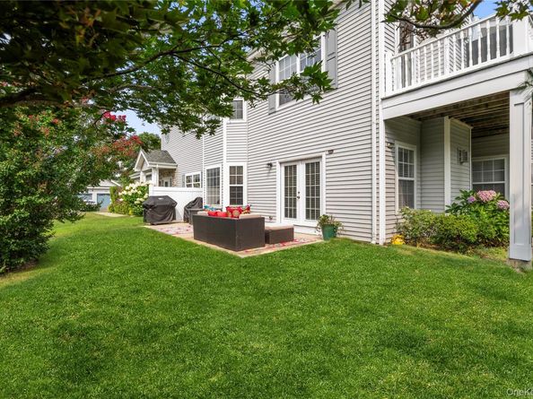 493 Woodscreek Court, Moriches NY 11955