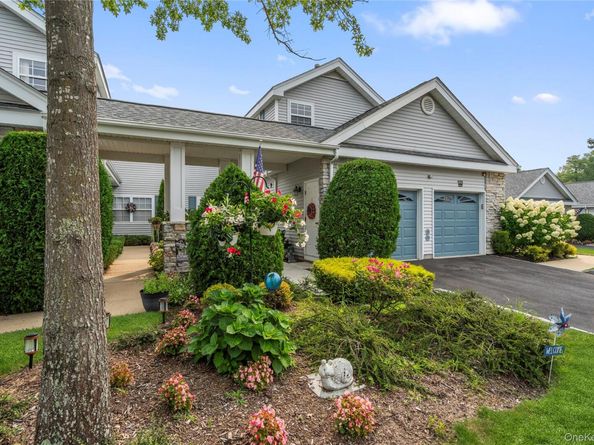 493 Woodscreek Court, Moriches NY 11955