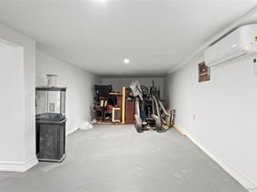 1011 Bay 24th Street, Far Rockaway NY 11691