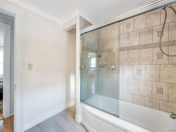 1044 Woodcrest Avenue, Riverhead NY 11901