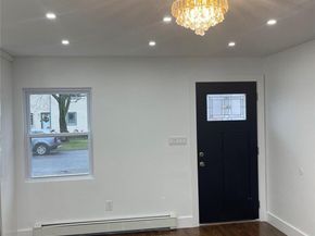 4 Hilton Street, Lynbrook NY 11563