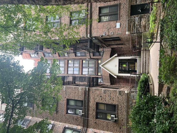 762 Brady Avenue 121, Bronx NY 10462