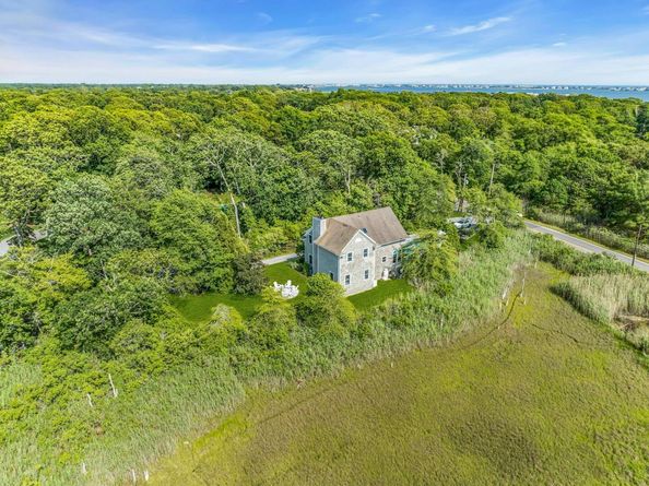 56 S Country Road, Westhampton NY 11977