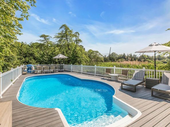 56 S Country Road, Westhampton NY 11977