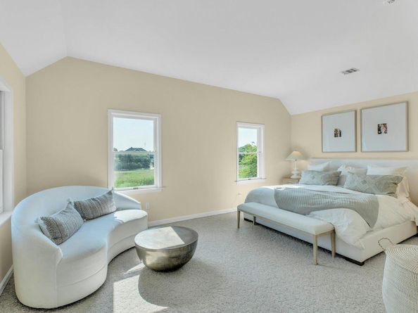 56 S Country Road, Westhampton NY 11977