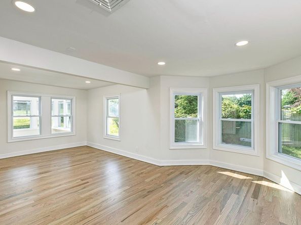 48 Senix Avenue, Center Moriches NY 11934