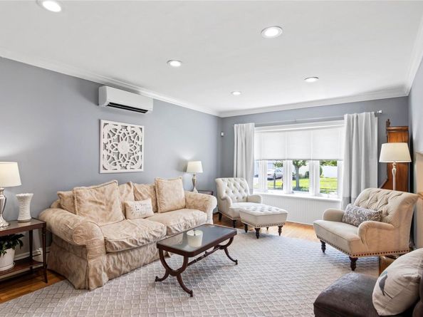 3483 Steven Road, Baldwin Harbor NY 11510