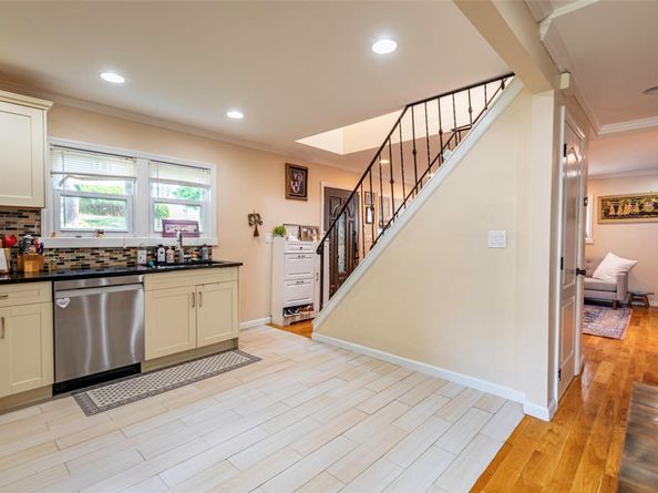 92 Manor Drive, Great Neck NY 11020