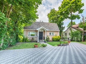 92 Manor Drive, Great Neck NY 11020