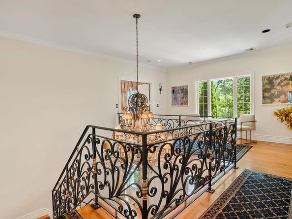 4 Hageman Court, Katonah NY 10536