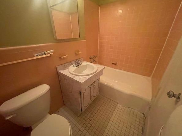 1385 Broadway A31, Hewlett NY 11557