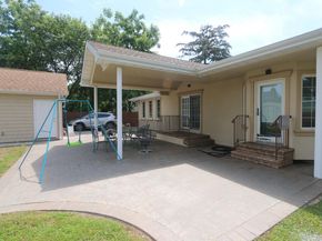 148 Spruce Street, Lindenhurst NY 11757