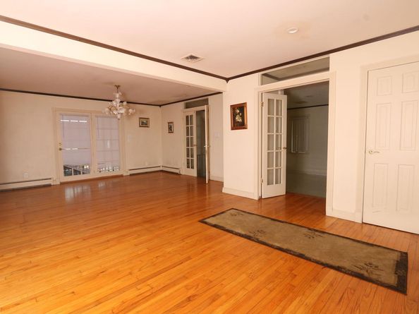 148 Spruce Street, Lindenhurst NY 11757
