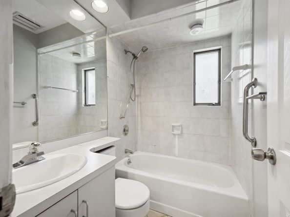 301 Laurel Court, Northport NY 11768