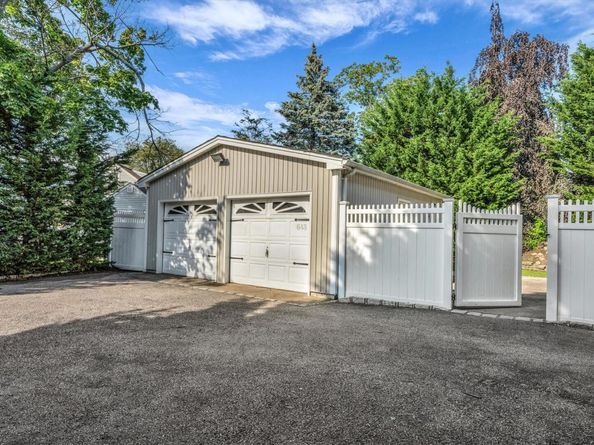 643 Deer Park Avenue, Babylon NY 11702