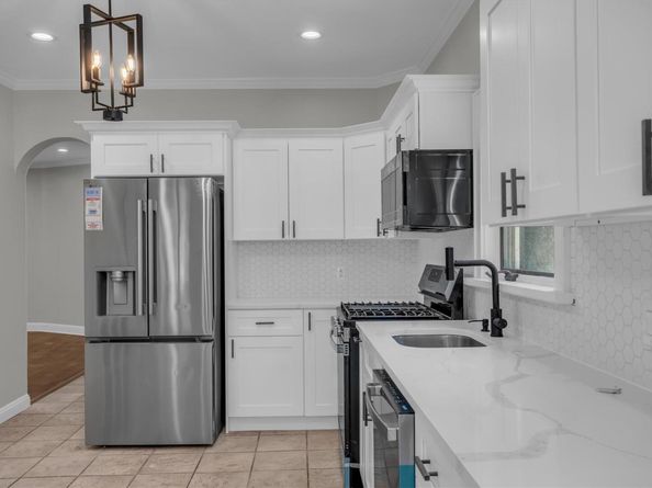 643 Deer Park Avenue, Babylon NY 11702