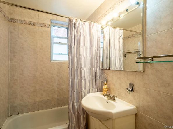 62-59 108th Street 4N, Forest Hills NY 11375