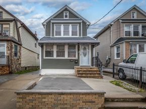 9322 207th Street, Queens Village NY 11428