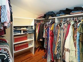 11 Craig Drive, South Huntington NY 11746