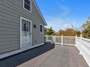 725 Scranton Avenue, East Rockaway NY 11518