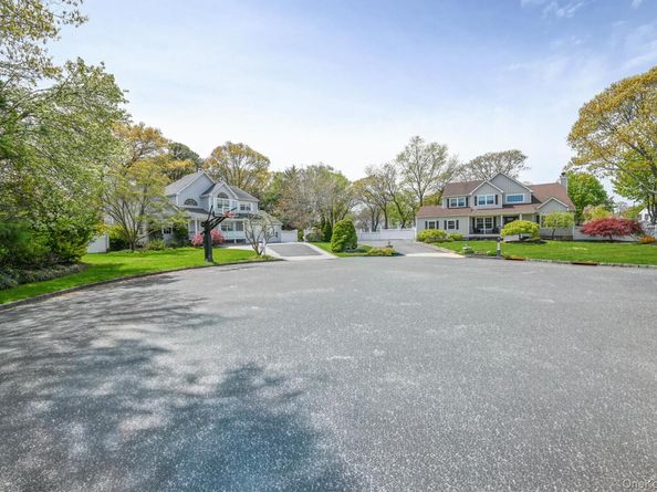 6 Ivy Court, Centereach NY 11720