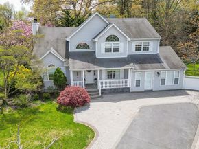6 Ivy Court, Centereach NY 11720